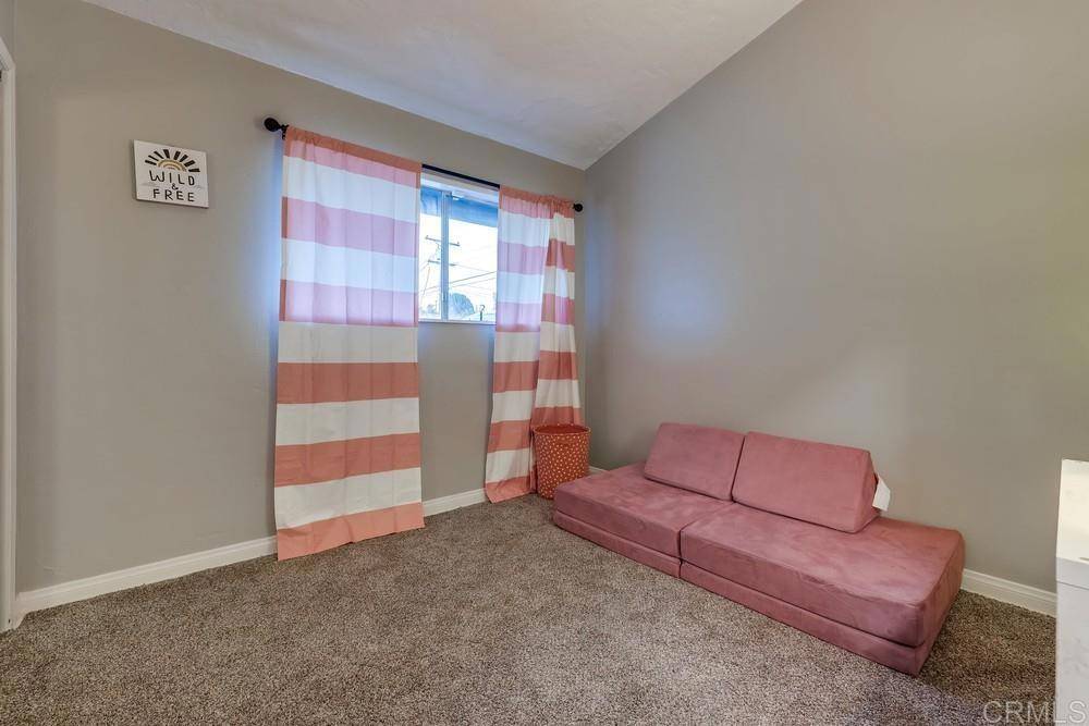 Fallbrook, CA 92028,720 N Orange AVE