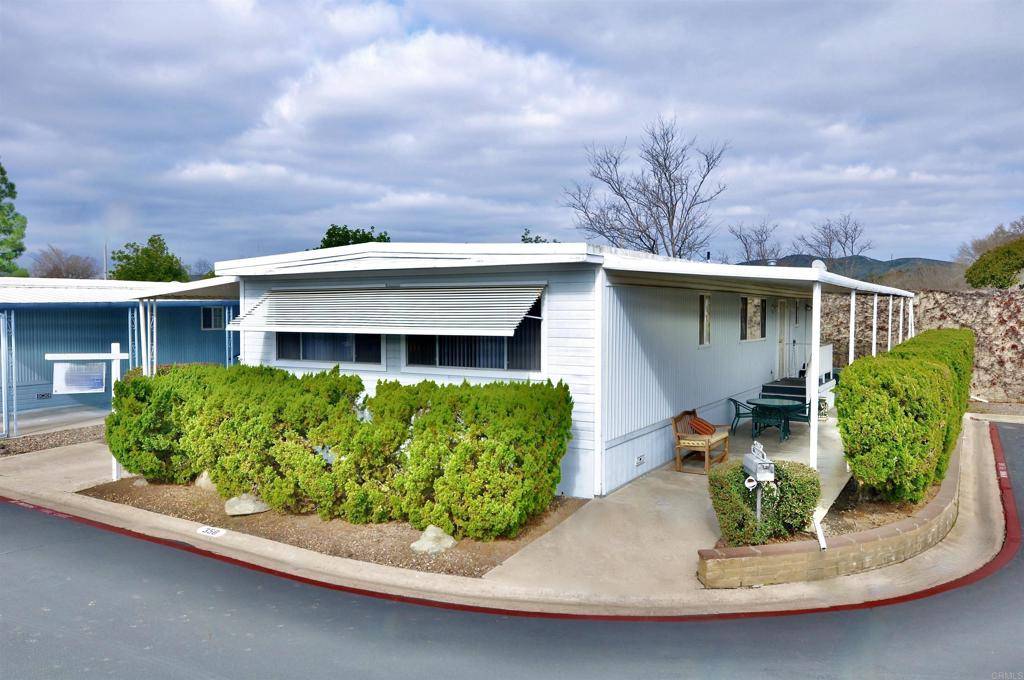 Santee, CA 92071,8301 Mission Gorge RD #358
