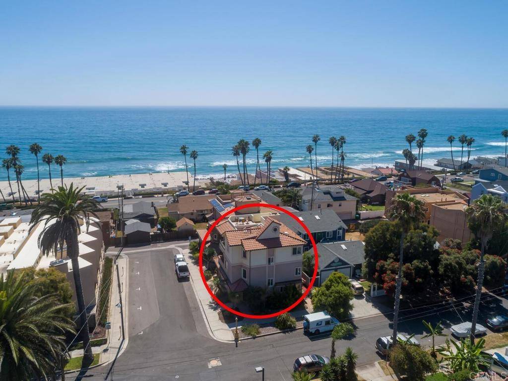 Oceanside, CA 92054,204 Oak St
