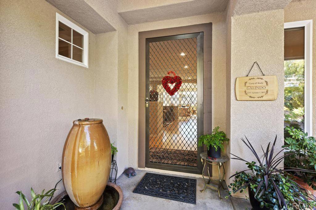 Fallbrook, CA 92028,2712 Montecito DR
