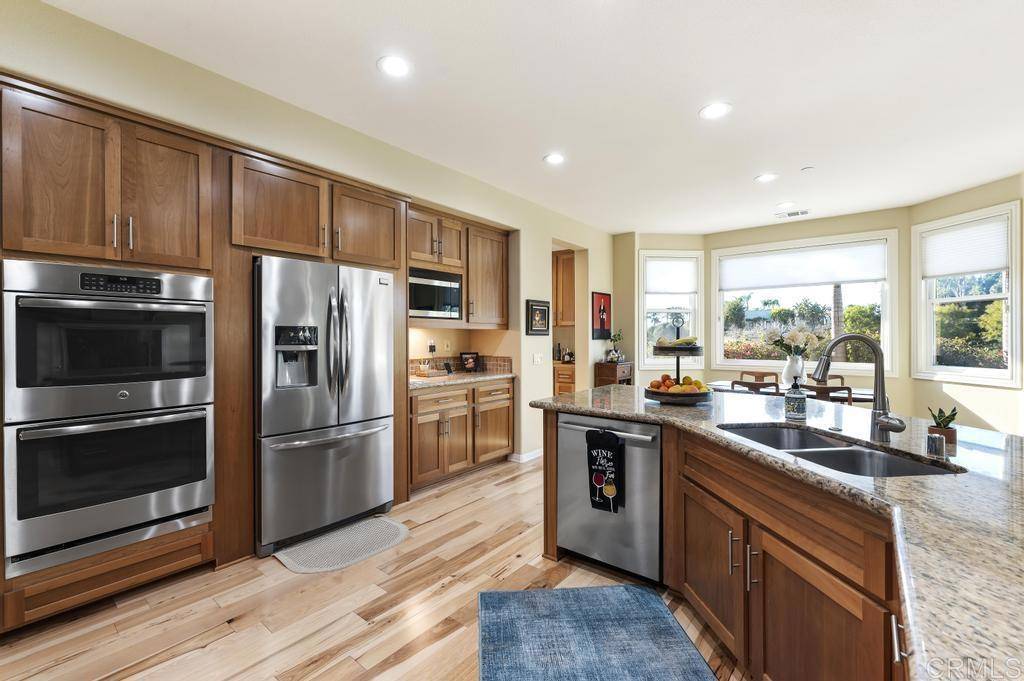 Fallbrook, CA 92028,2712 Montecito DR