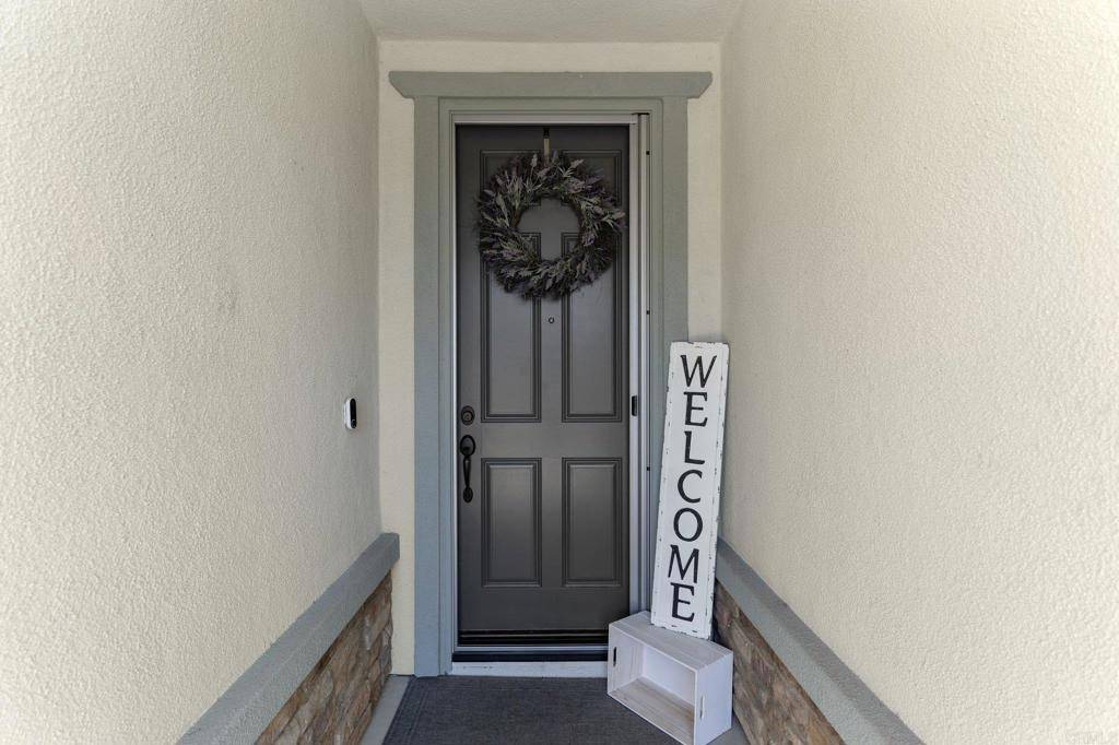 Escondido, CA 92029,21869 Deer Grass DR