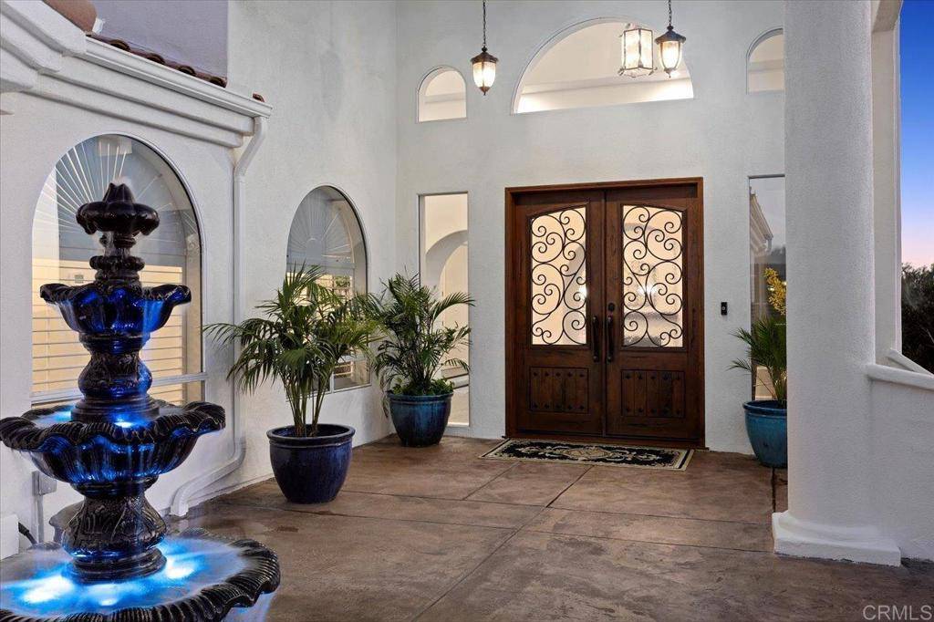 Escondido, CA 92025,1298 Palma Vista CT