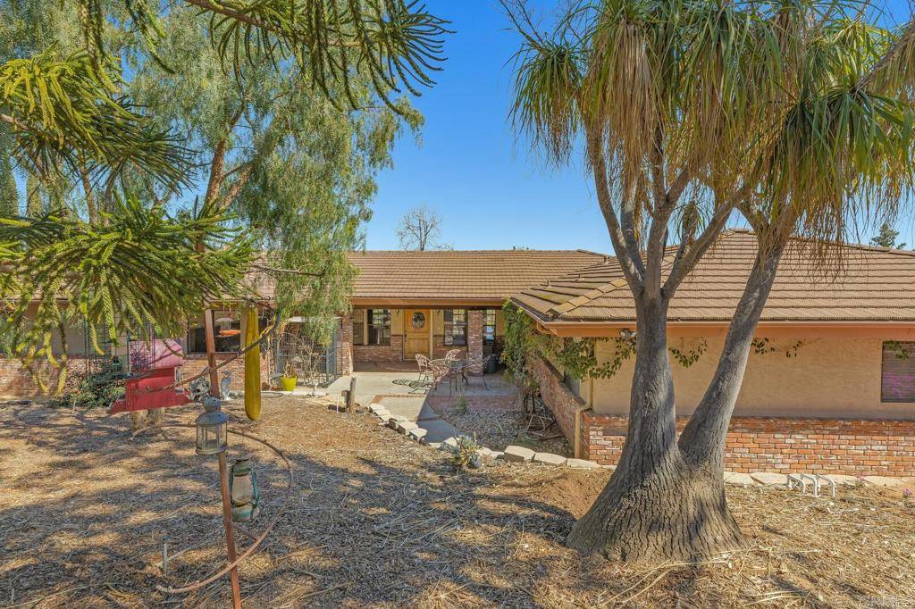 Fallbrook, CA 92028,1440 Broken Arrow LN