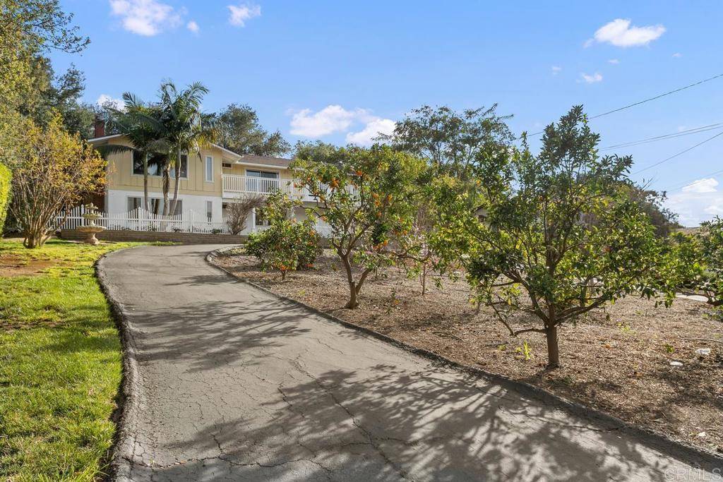 Fallbrook, CA 92028,1849 Chapulin Ln