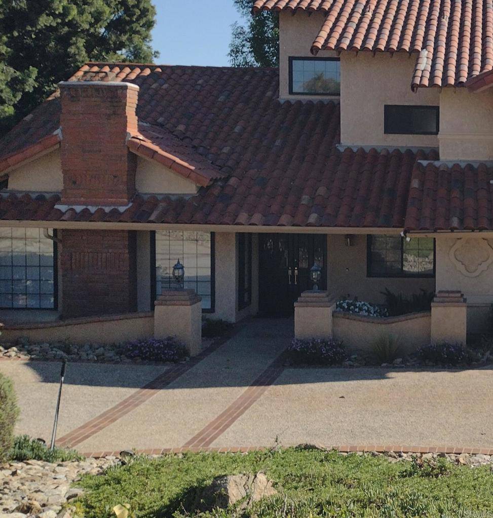 Vista, CA 92084,1719 Kings RD