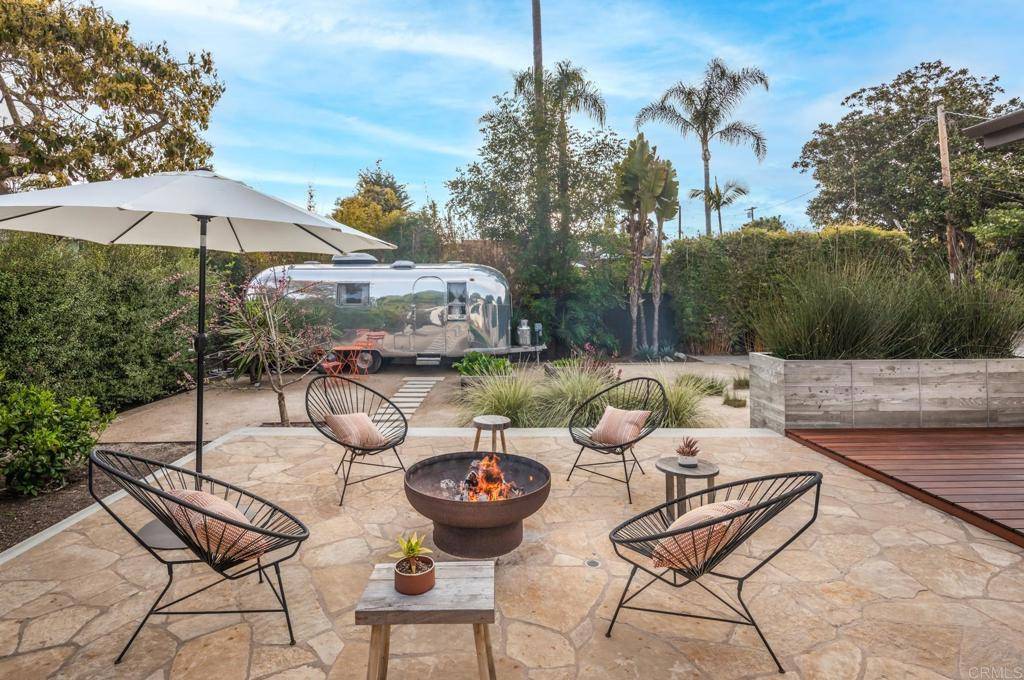 Encinitas, CA 92024,1183 Hymettus AVE