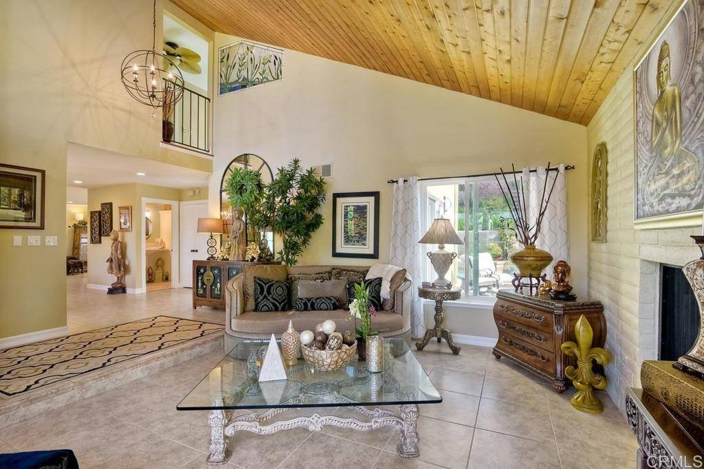 Carlsbad, CA 92009,2439 Unicornio ST