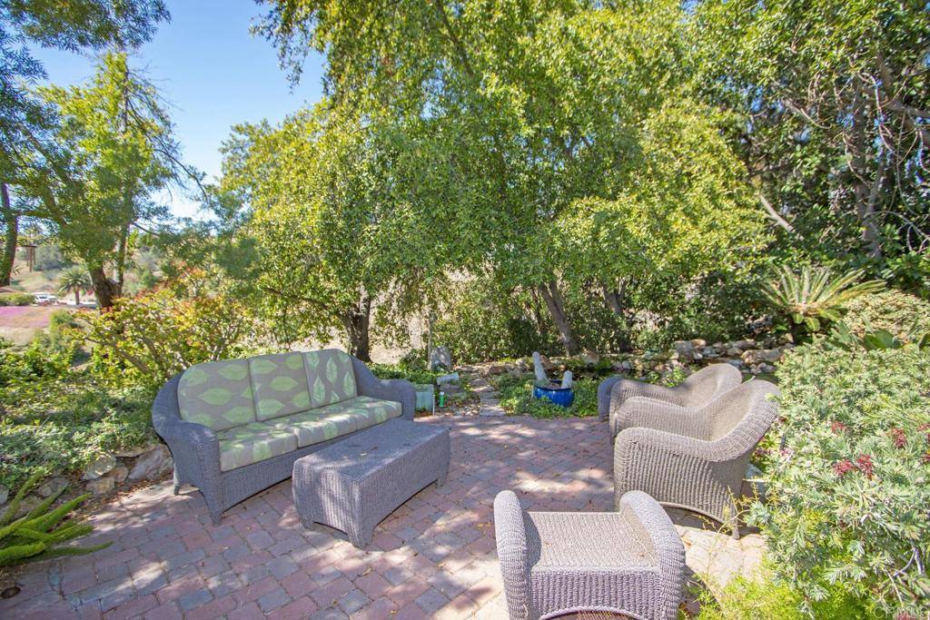 Fallbrook, CA 92028,2705 Via Del Robles