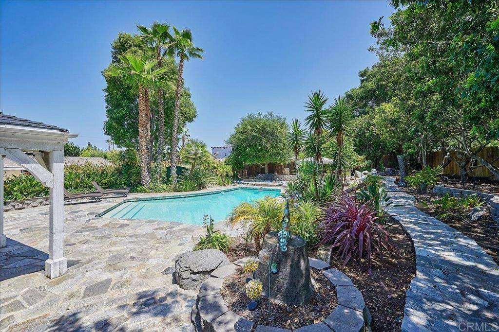 Escondido, CA 92029,2053 Claudan RD