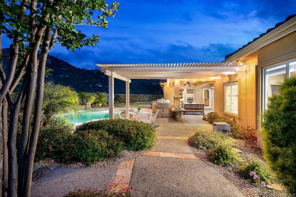 Valley Center, CA 92082,14289 Coeur D Alene CT