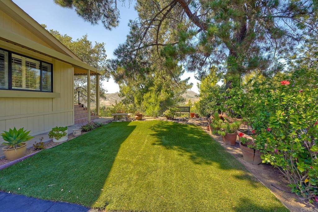 Fallbrook, CA 92028,4650 Dulin spc 203