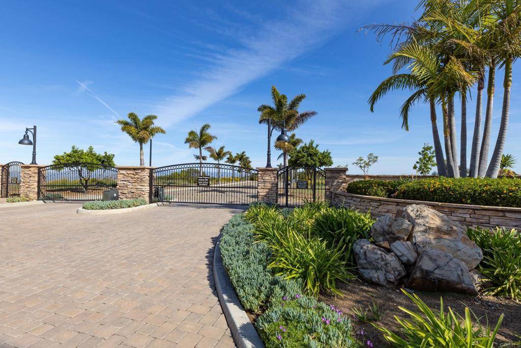 Vista, CA 92084,2345 Panoramic WAY
