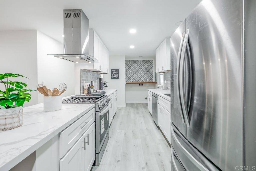 Spring Valley, CA 91977,617 San Juhn ST