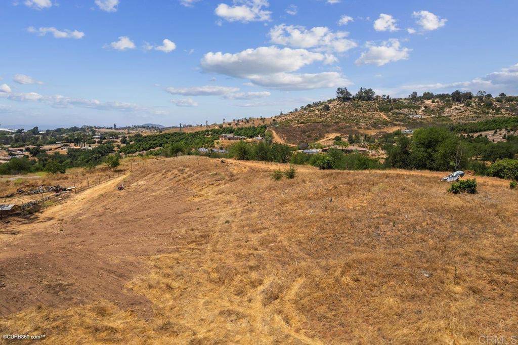 Valley Center, CA 92082,10706 Castle Heights DR