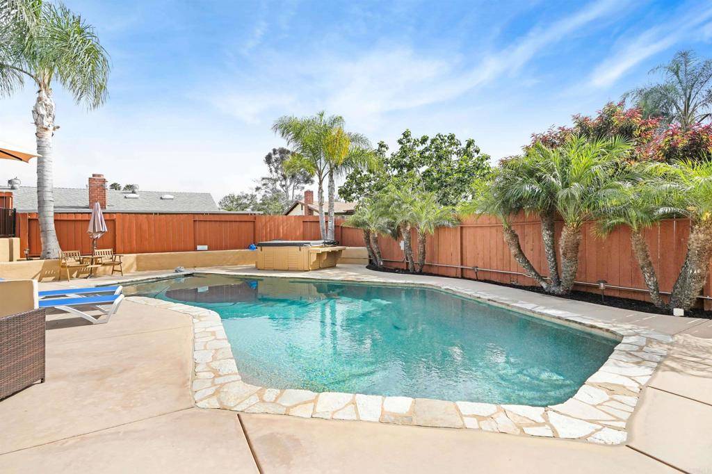 Oceanside, CA 92056,3945 Shenandoah DR