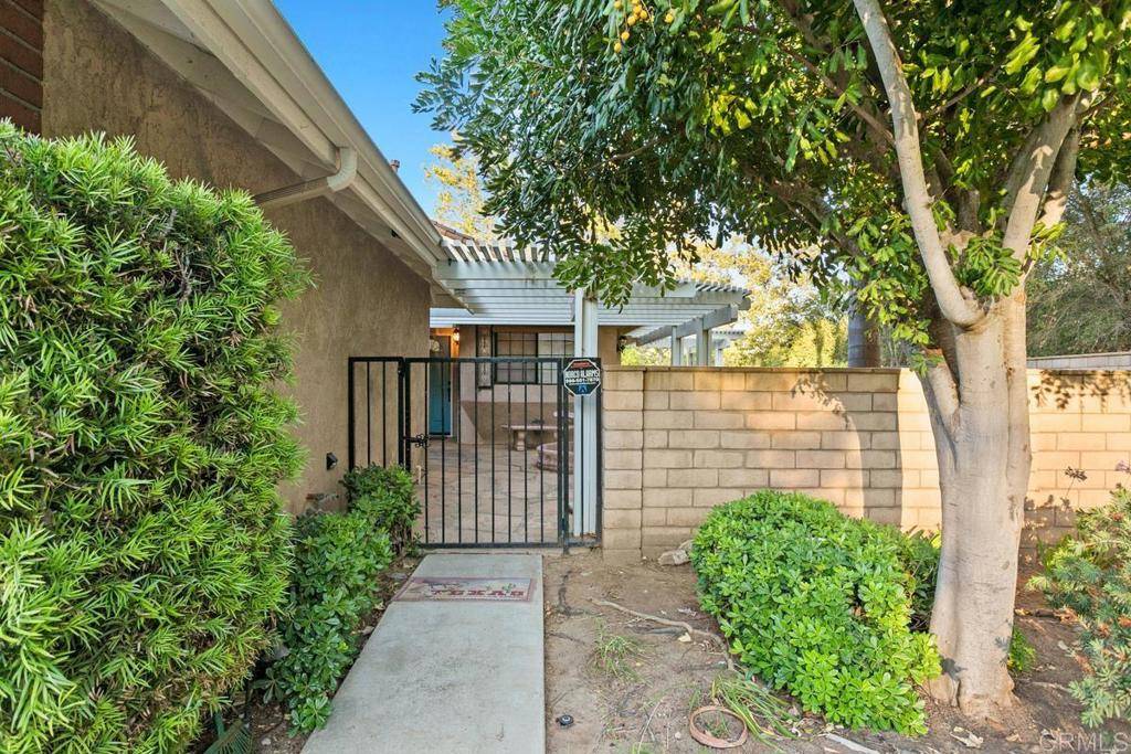 Fallbrook, CA 92028,4144 Arboles Court