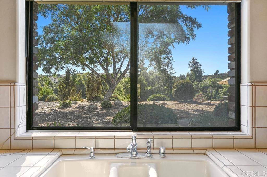 Fallbrook, CA 92028,4062 La Canada RD