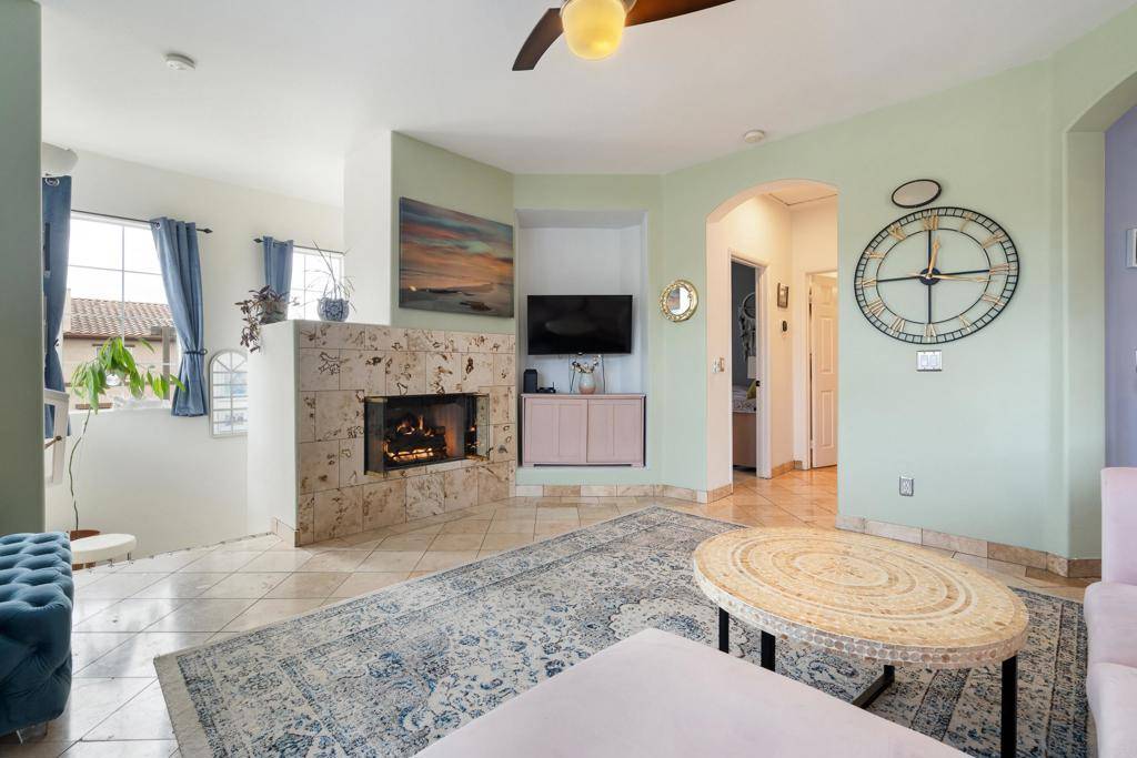 Oceanside, CA 92058,638 Sumner Way #6