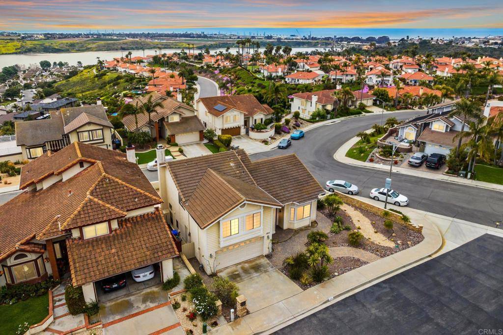 Carlsbad, CA 92008,1853 SUNSET HILL DR