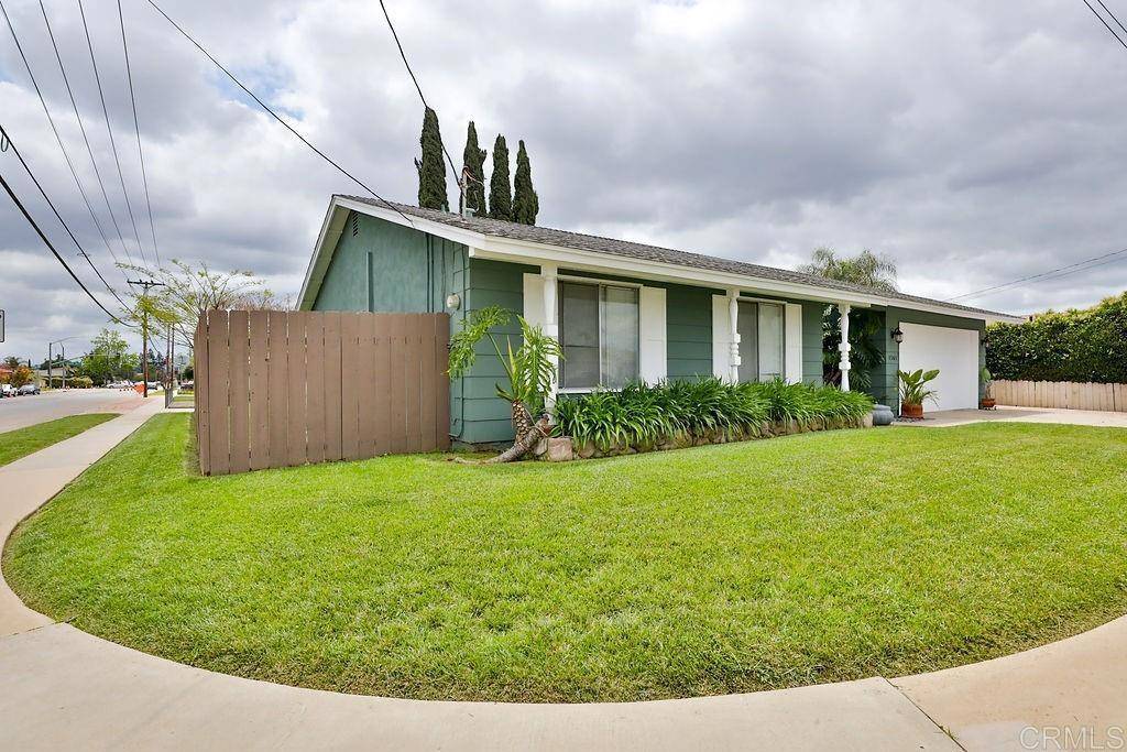 Escondido, CA 92027,1561 Rose WAY