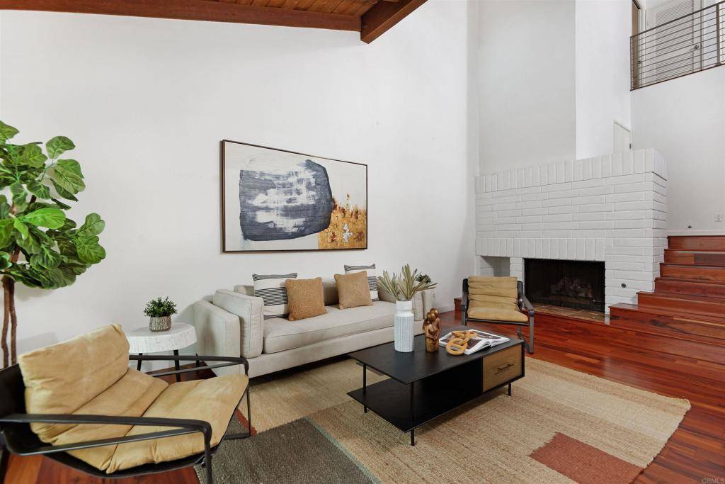 La Jolla, CA 92037,6493 Caminito Blythefield