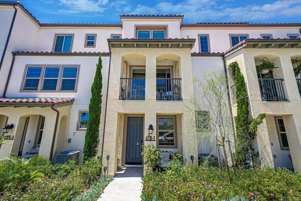 Oceanside, CA 92056,4376 PACIFICA WAY #3