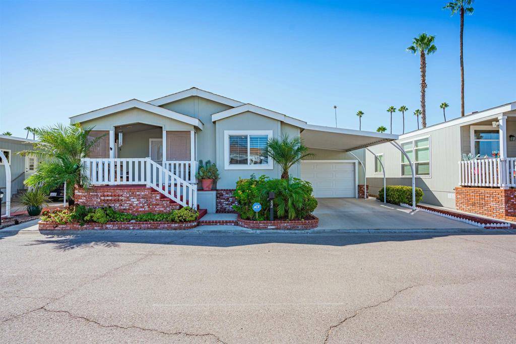 Escondido, CA 92027,2300 E Valley Pkwy #82