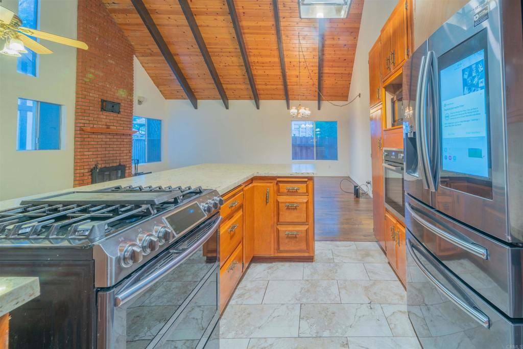 Crestline, CA 92325,23840 Straight WAY