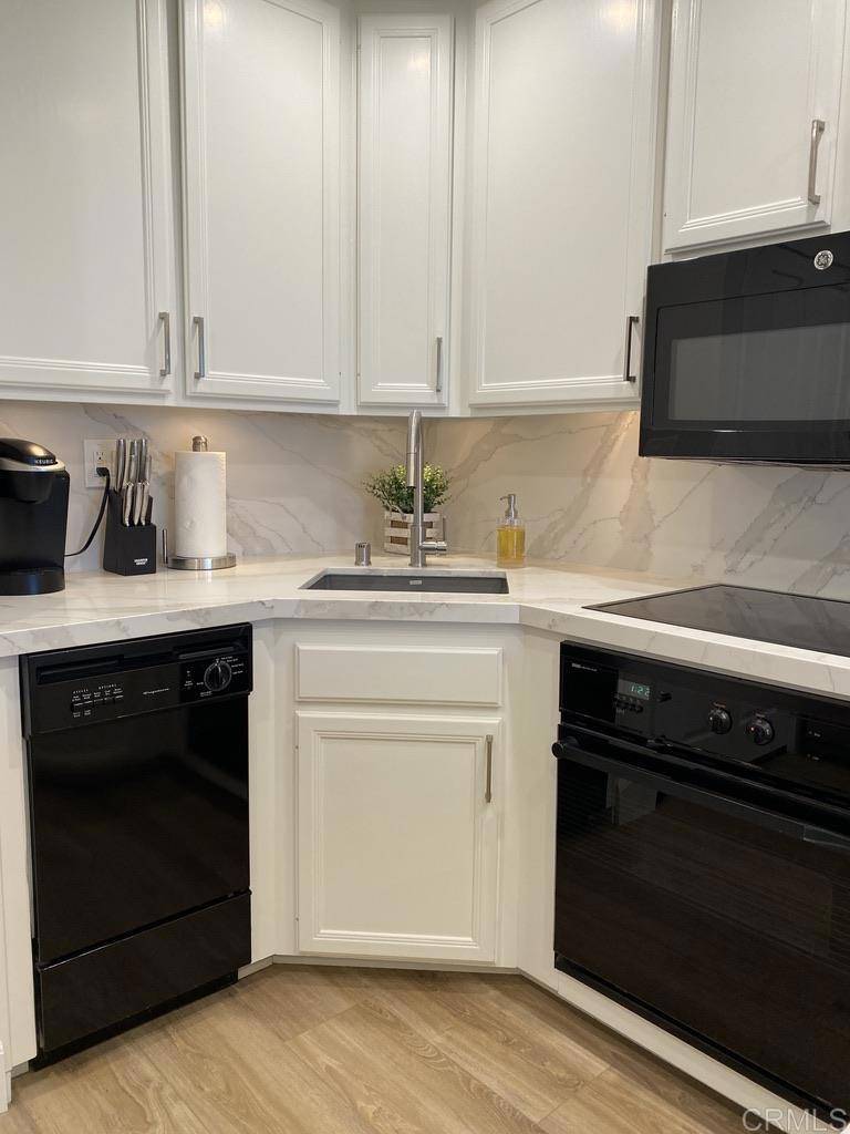 Del Mar, CA 92014,1562 Camino Del Mar #444