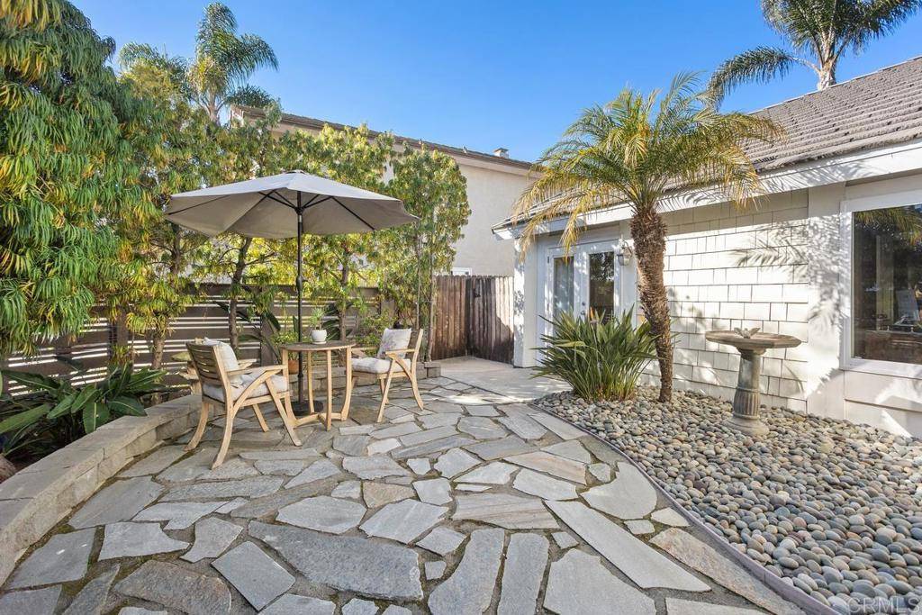 Carlsbad, CA 92009,2804 Jacaranda AVE