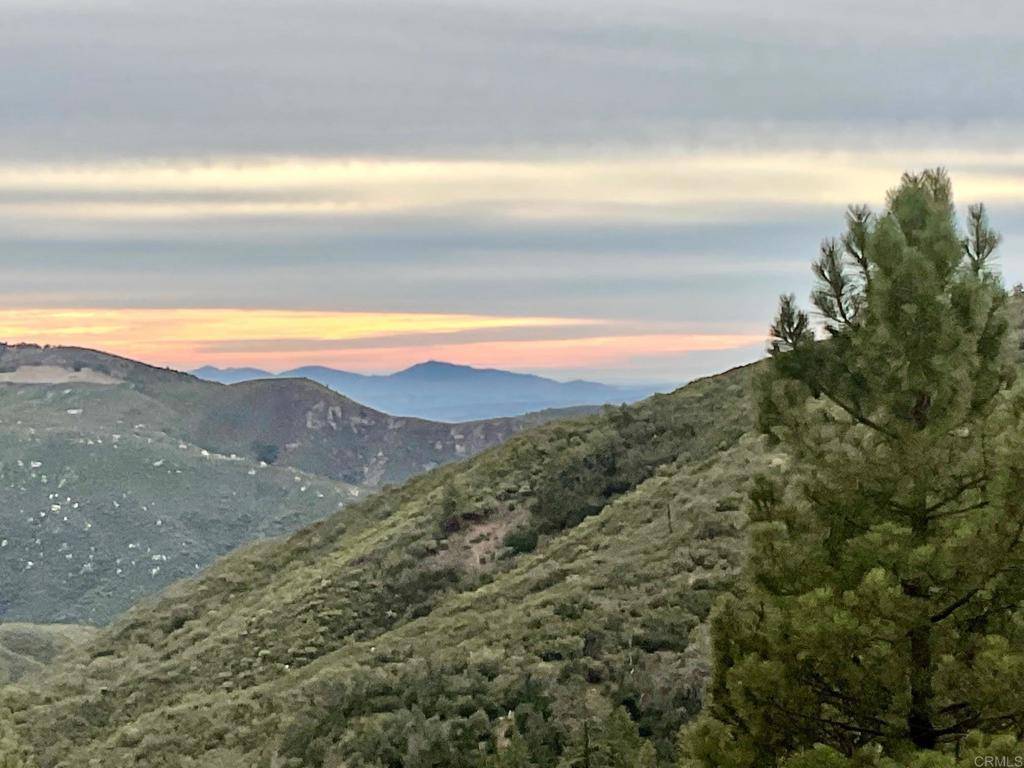 Santa Ysabel, CA 92070,25051 East Grade RD