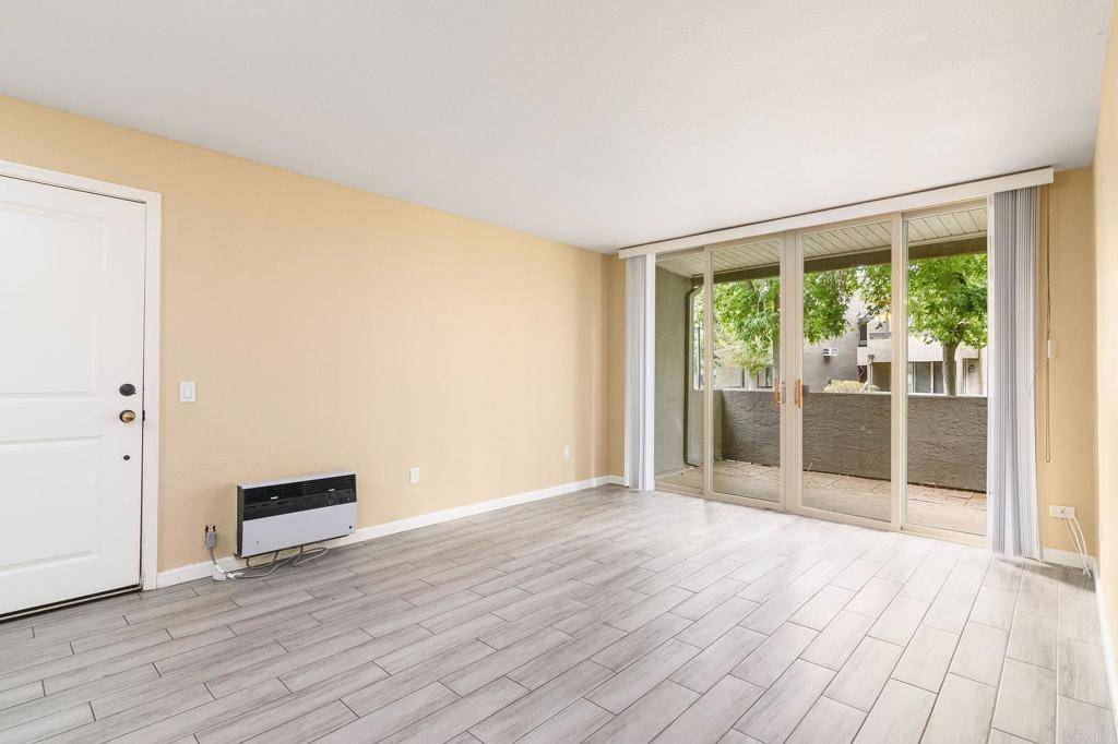 Escondido, CA 92026,1350 N Escondido BLVD #25