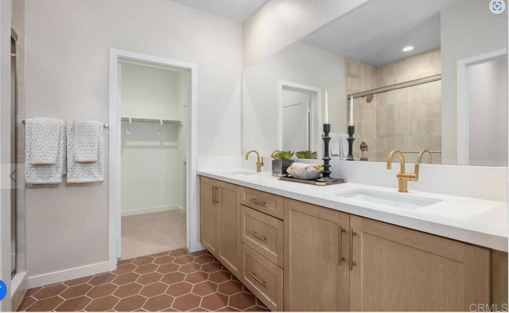 Carlsbad, CA 92008,4806 Parsley LN