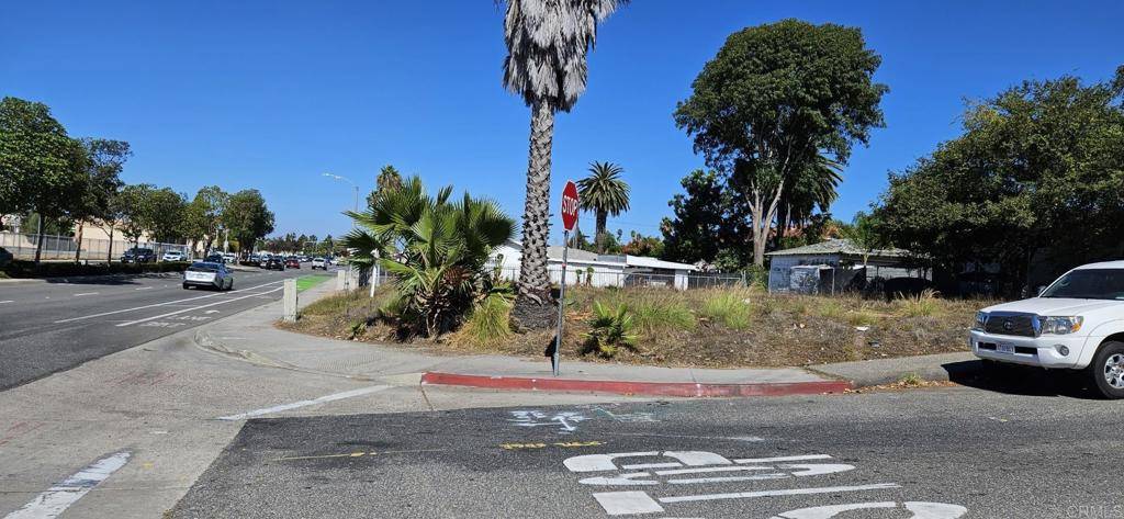 Vista, CA 92084,104 Nevada AVE