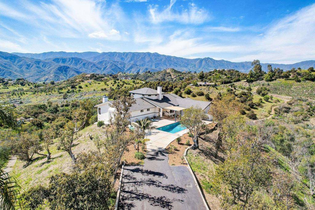 Fallbrook, CA 92028,2326 Green Valley RD