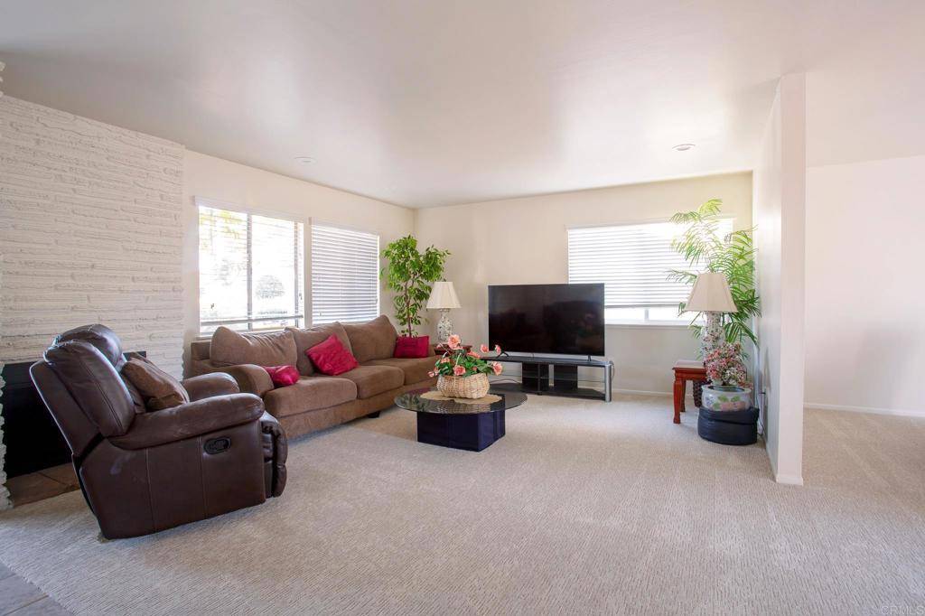 San Diego, CA 92122,5934 Carnegie ST