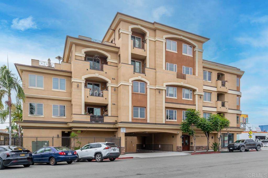 San Diego, CA 92103,3972 Albatross St #203