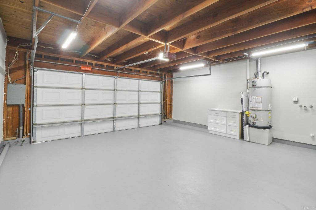 Carlsbad, CA 92010,3025 Via Sabinas