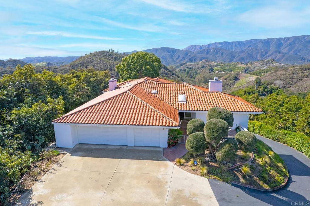 Fallbrook, CA 92028,2366 Green Valley RD