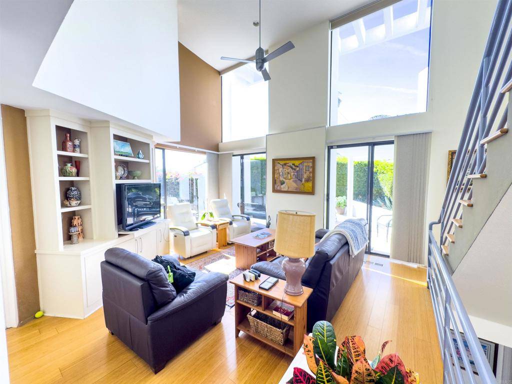 Del Mar, CA 92014,238 11th ST