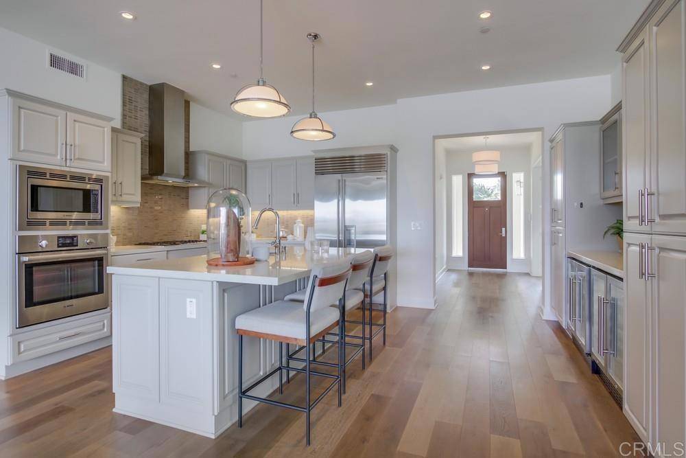 Carlsbad, CA 92008,2333 Ocean St