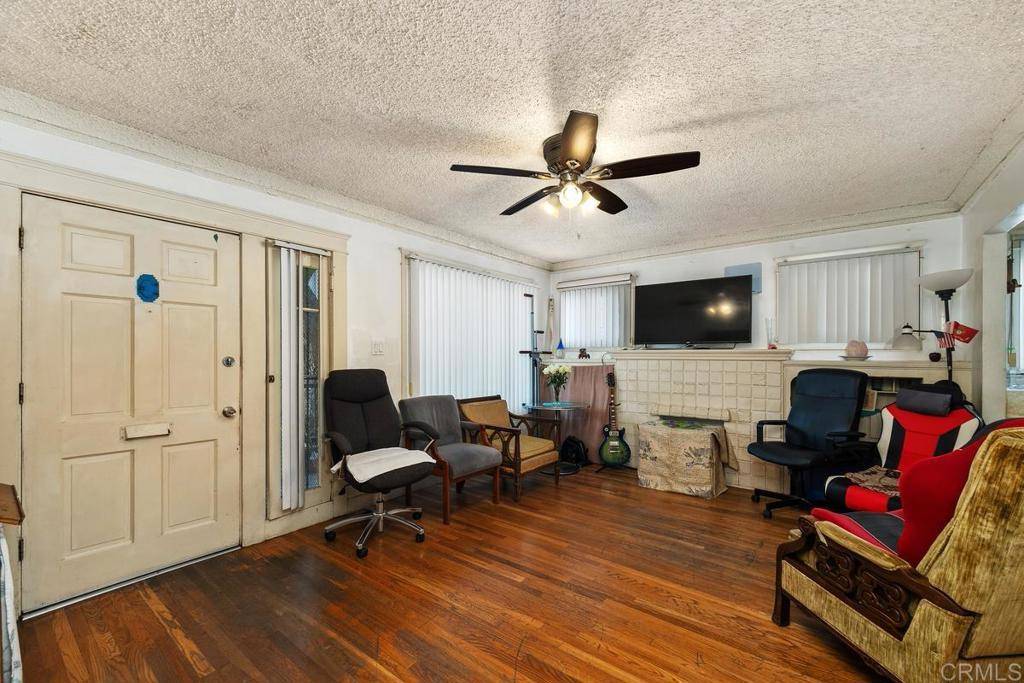 house_img