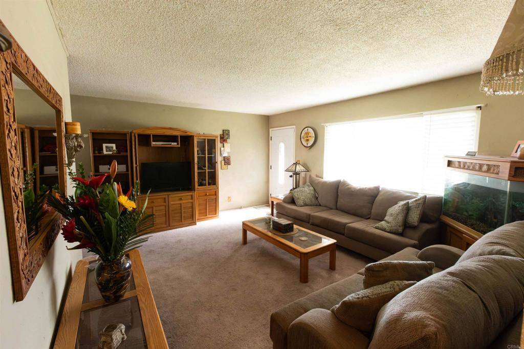 Escondido, CA 92027,738 Mills Street