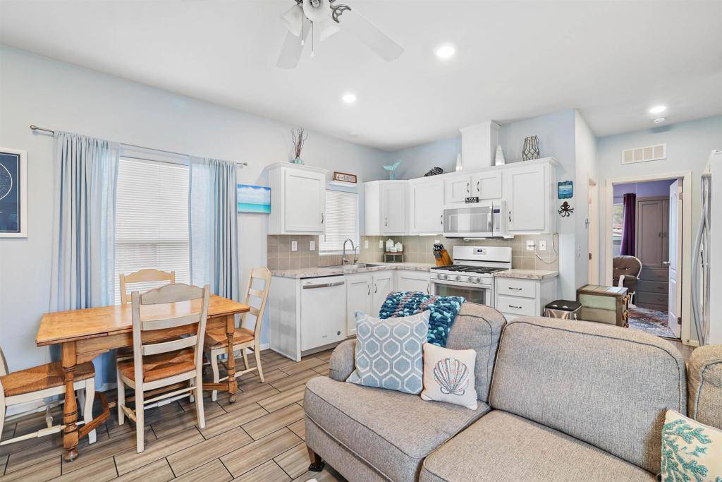 Dana Point, CA 92624,34052 Doheny Park #39