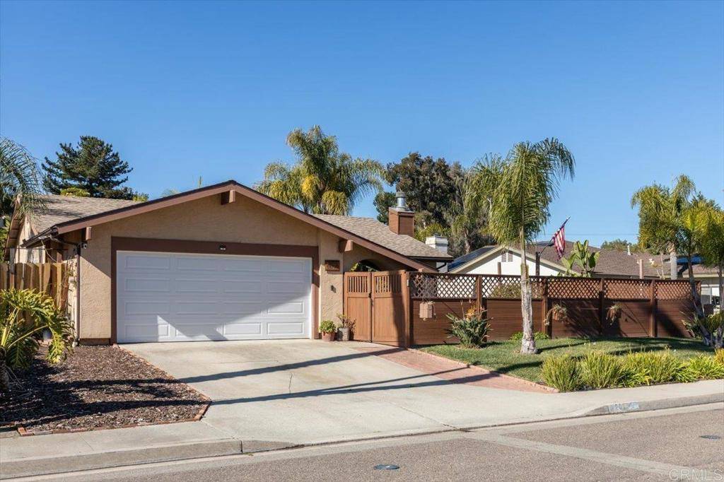 Encinitas, CA 92024,2021 Village Wood RD