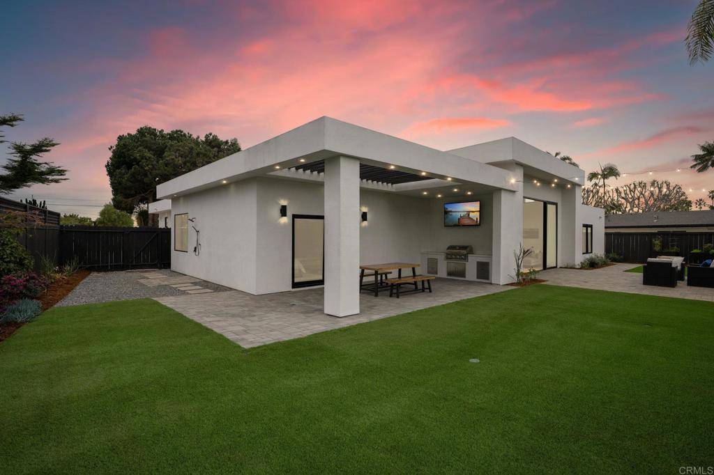 Solana Beach, CA 92075,810 Seabright LN