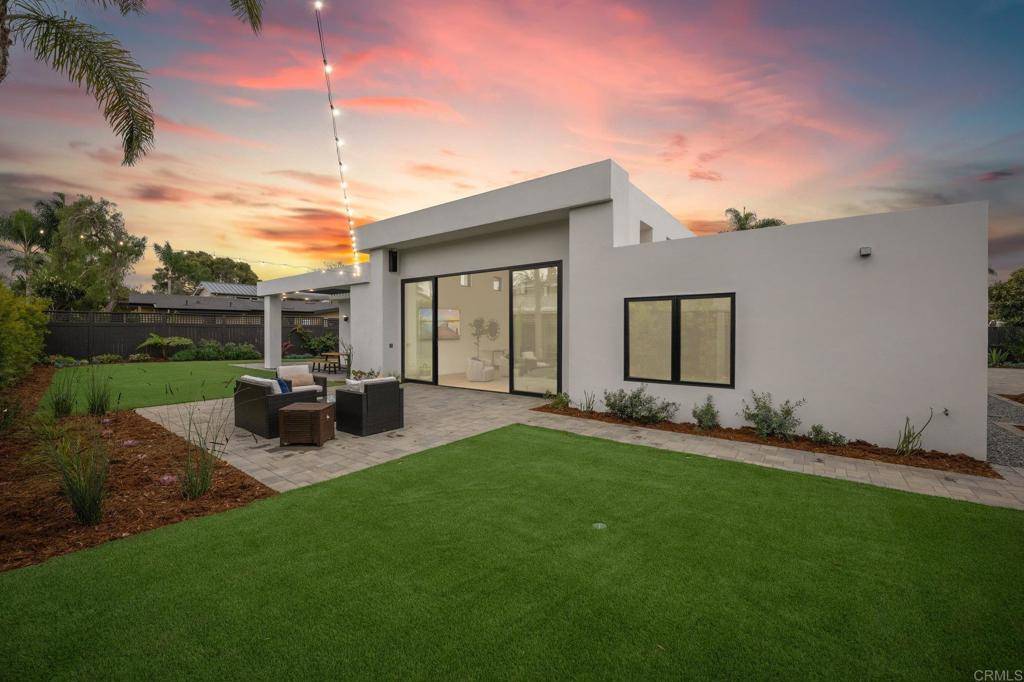 Solana Beach, CA 92075,810 Seabright LN