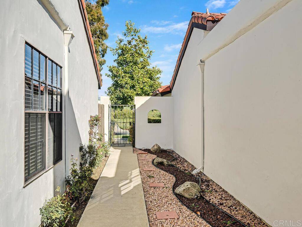 Fallbrook, CA 92028,1714 Woodlark LN