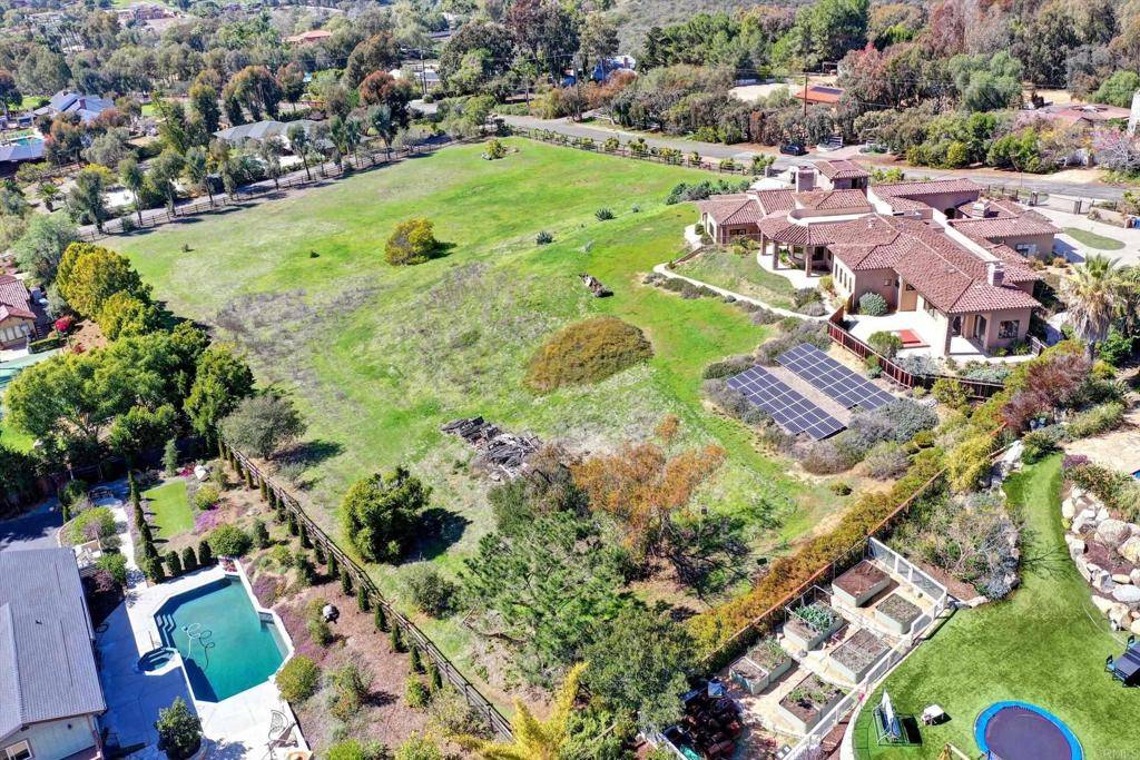 Encinitas, CA 92024,3451 Dove Hollow Rd